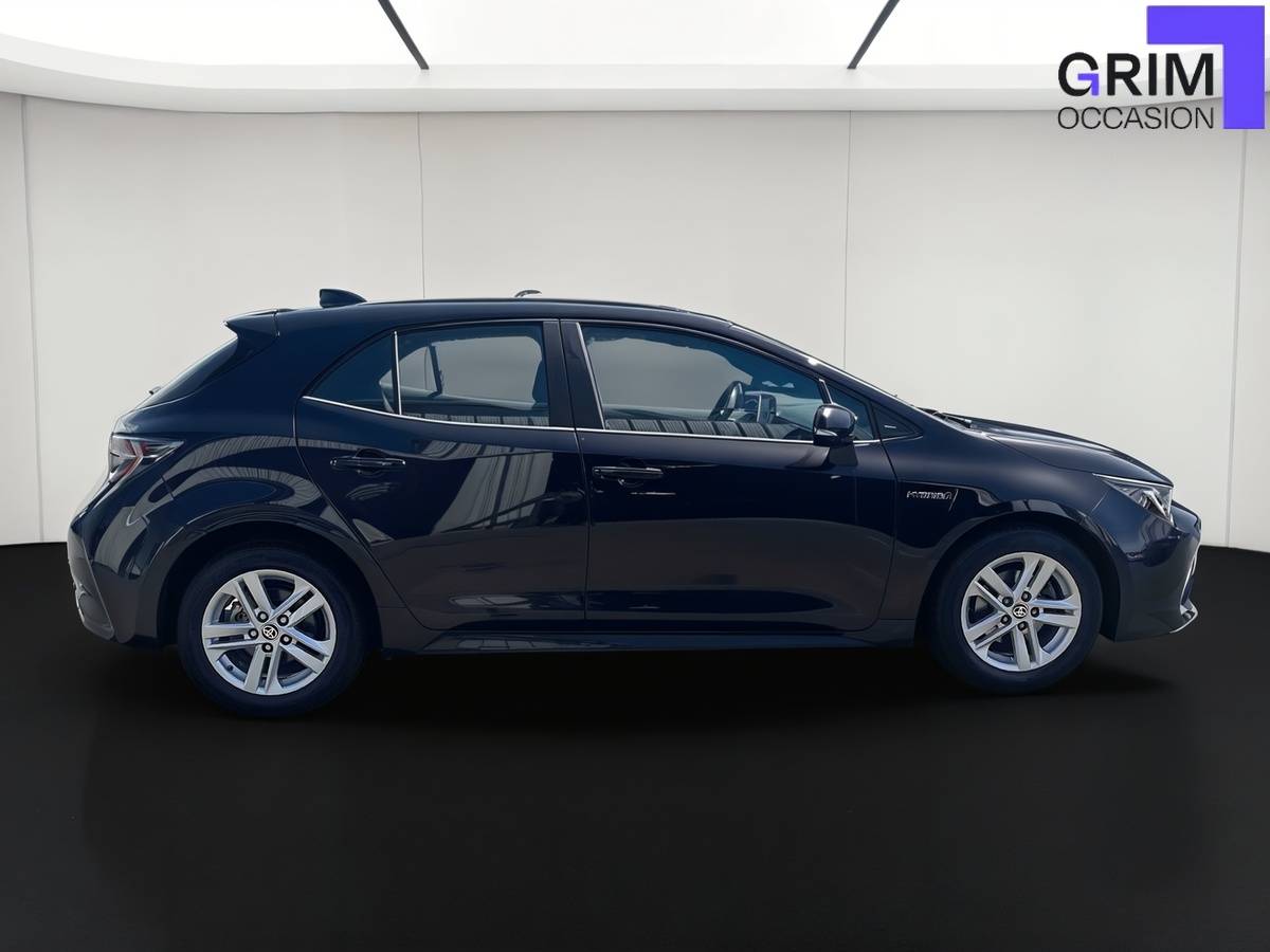 toyota corolla touring sports pro hybride h dynamic business stage hybrid academy