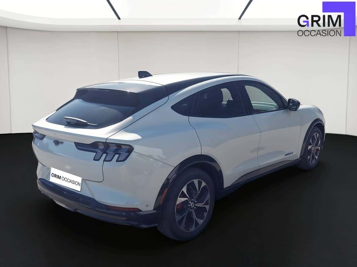 ford mustang mach e extended range kwh ch premium