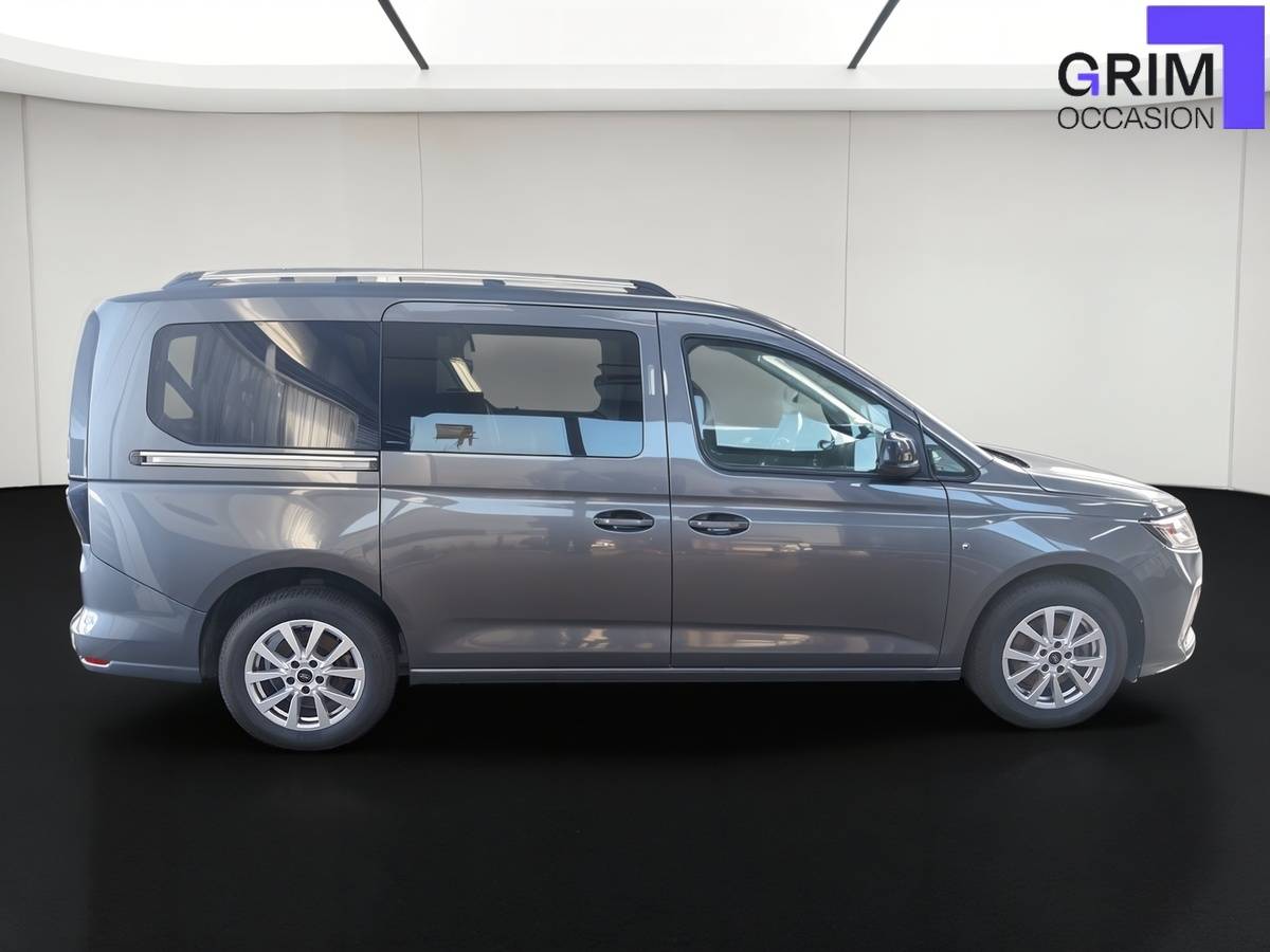 ford grand tourneo connect ecoblue bvm titanium places
